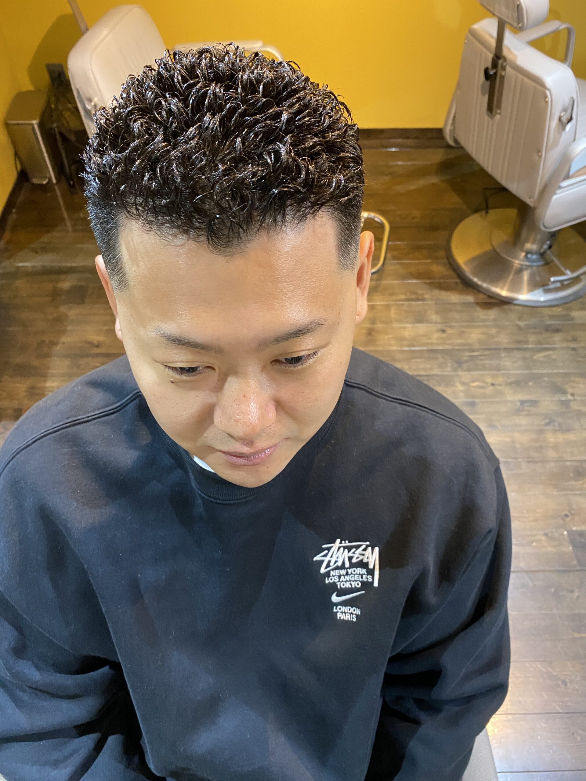 福島 Barber パンチパーマとフェードカット Kong Osaka